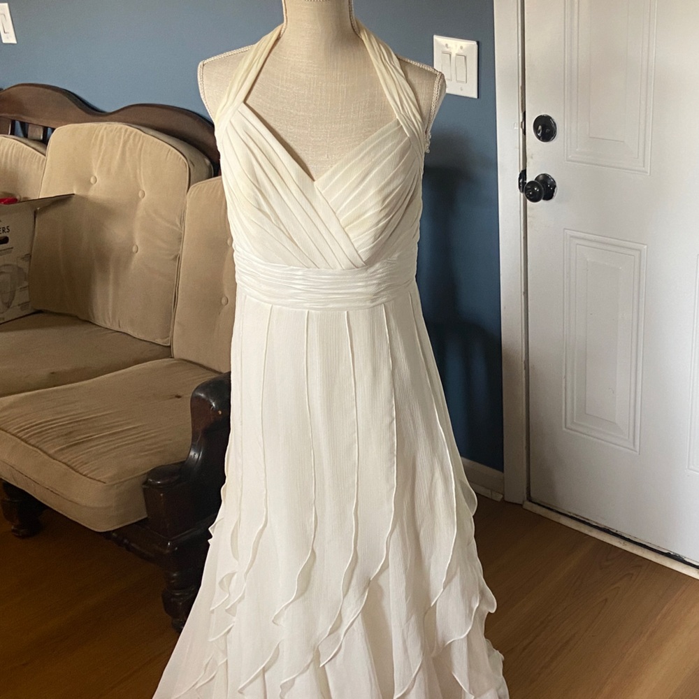 David's Bridal Ivory Halter Chiffon A-Line Wedding Dress